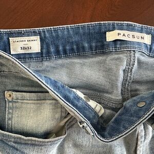 PacSun Skinny jeans. Size 32x32. Faded denim.